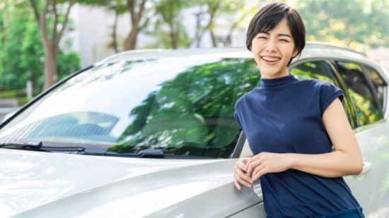 マイカーローンでお金を借りた女性